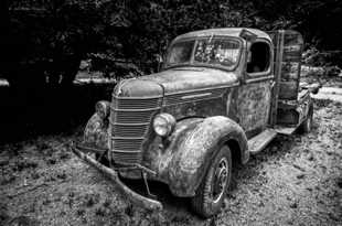 Old Truck-9876.jpg Old Truck-9876.jpg